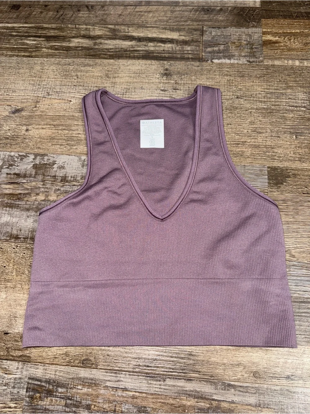 Athleta Ribbed Crop Tank Top Mauve Purple V Neck Seamless Athletic Women’s Small